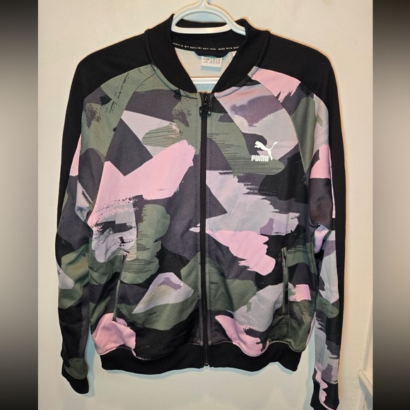 Puma Women's Large T7 Zip Up Track Jacket Graffiti Camo Size Large Like New - Picture 1 of 8